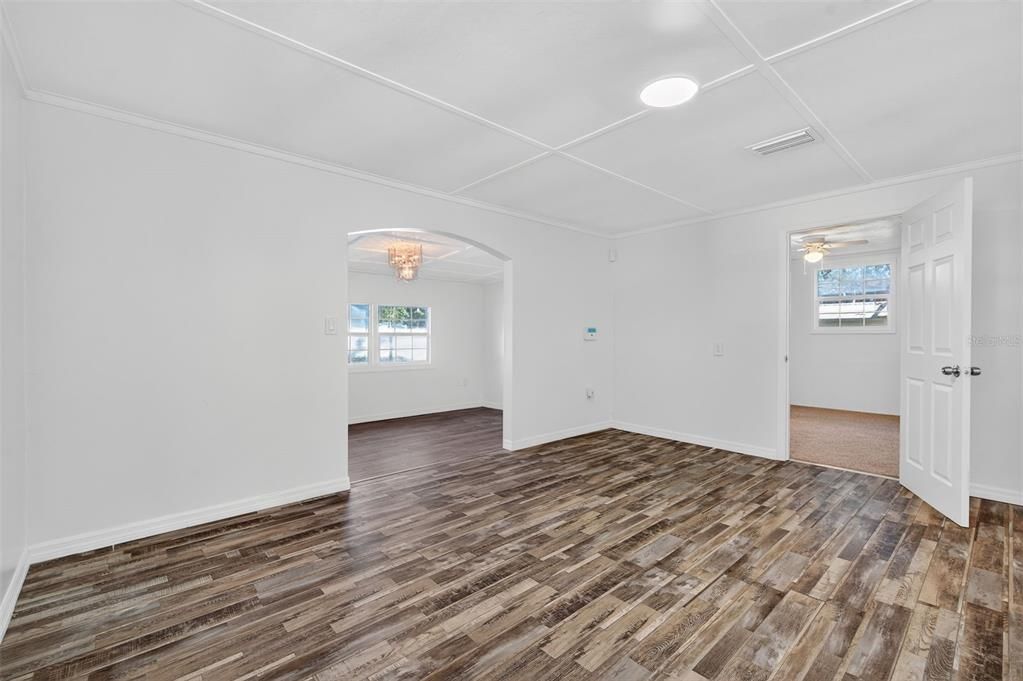 待售: $239,900 (3 贝兹, 1 浴室, 1350 平方英尺)