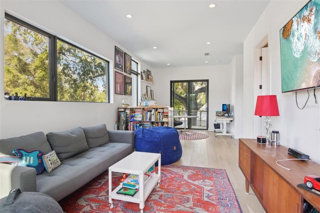 For Sale: $2,900,000 (4 beds, 4 baths, 4087 Square Feet)