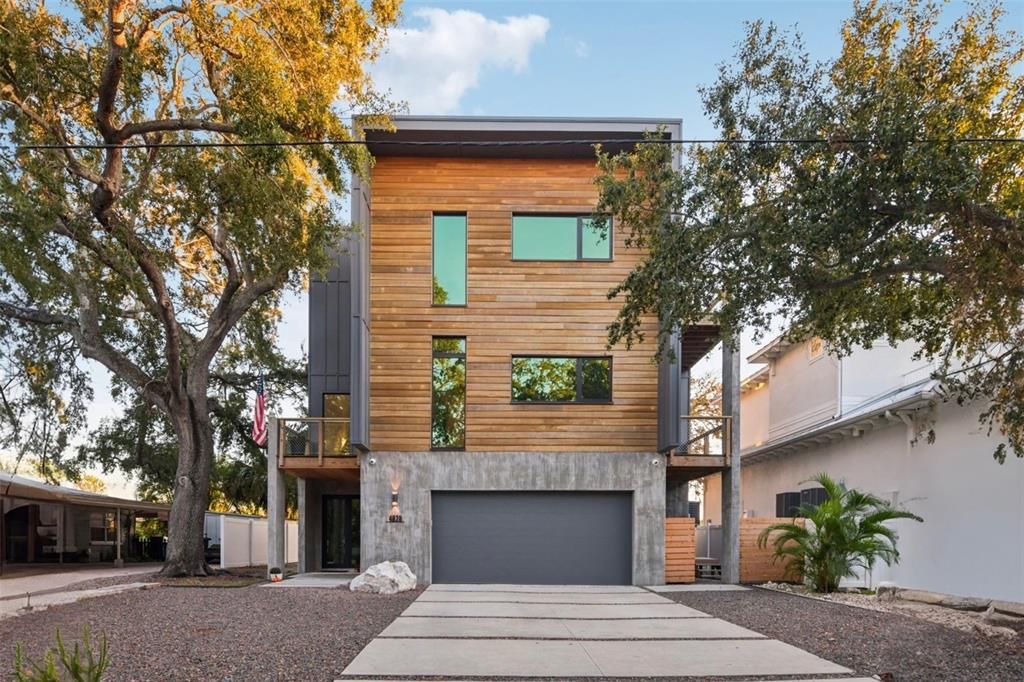 For Sale: $2,900,000 (4 beds, 4 baths, 4087 Square Feet)