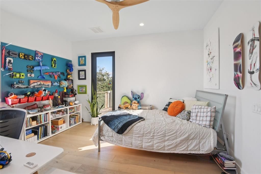 For Sale: $2,900,000 (4 beds, 4 baths, 4087 Square Feet)