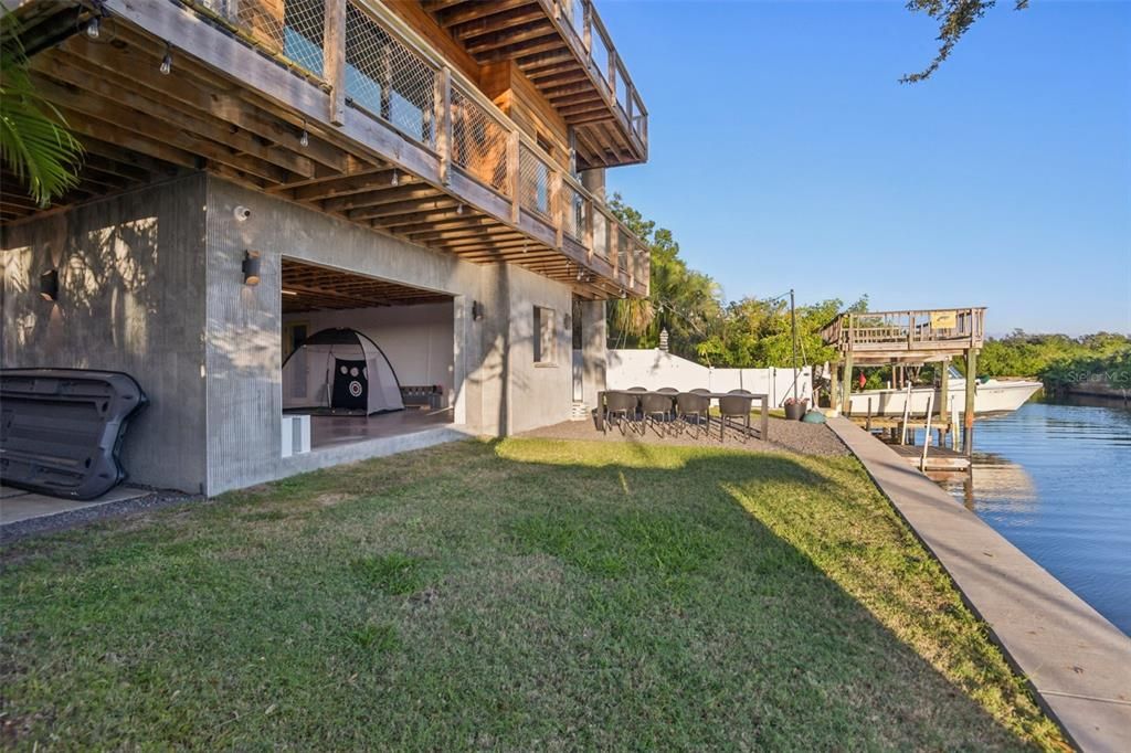 For Sale: $2,900,000 (4 beds, 4 baths, 4087 Square Feet)