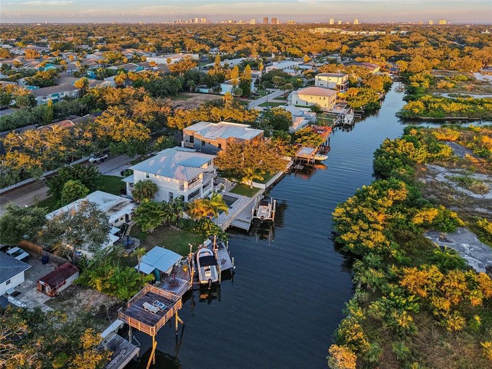 For Sale: $2,900,000 (4 beds, 4 baths, 4087 Square Feet)