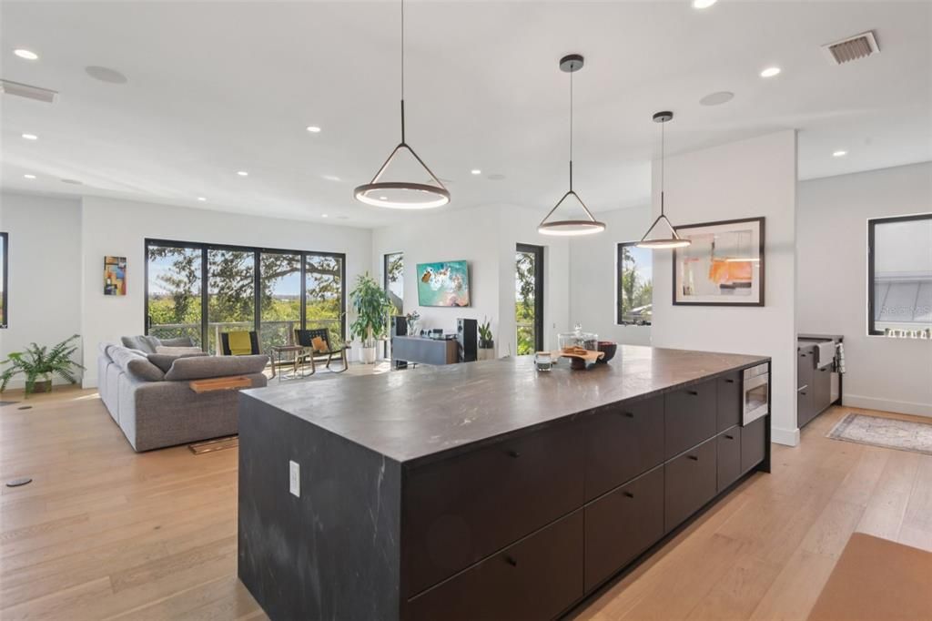 For Sale: $2,900,000 (4 beds, 4 baths, 4087 Square Feet)