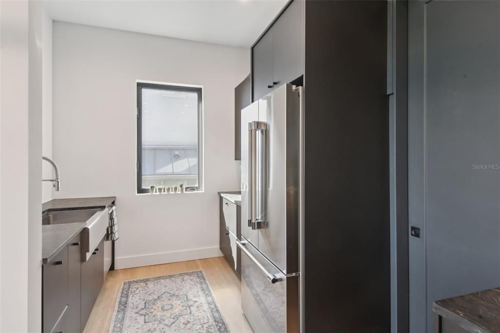 For Sale: $2,900,000 (4 beds, 4 baths, 4087 Square Feet)