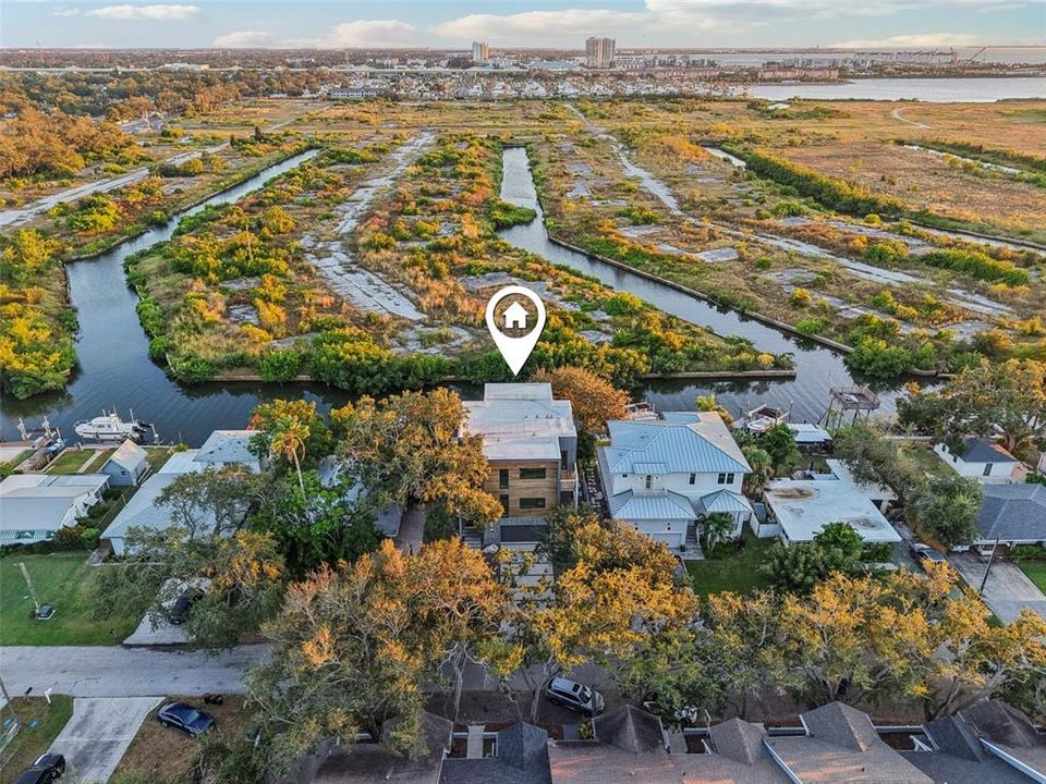 For Sale: $2,900,000 (4 beds, 4 baths, 4087 Square Feet)