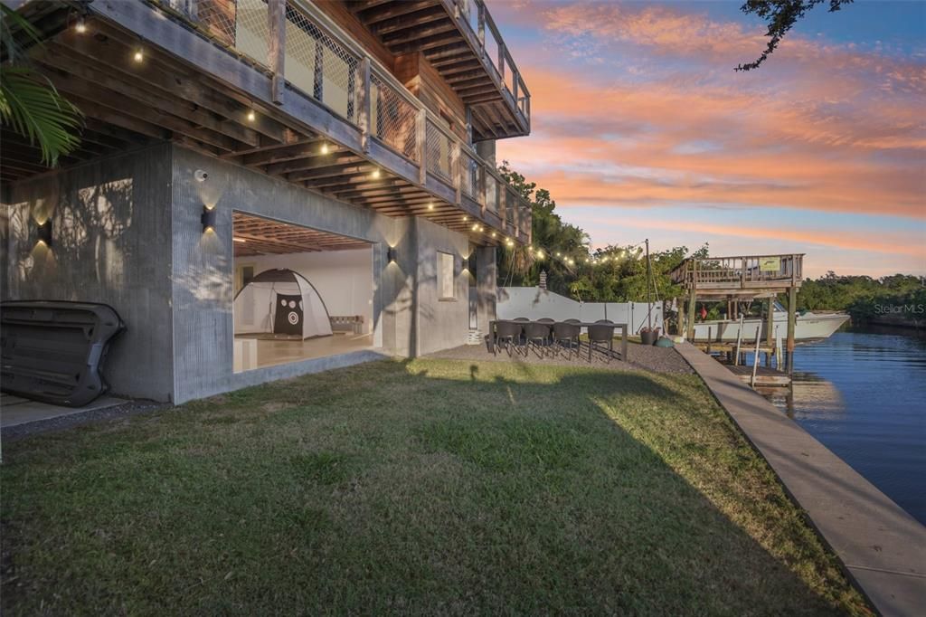 For Sale: $2,900,000 (4 beds, 4 baths, 4087 Square Feet)