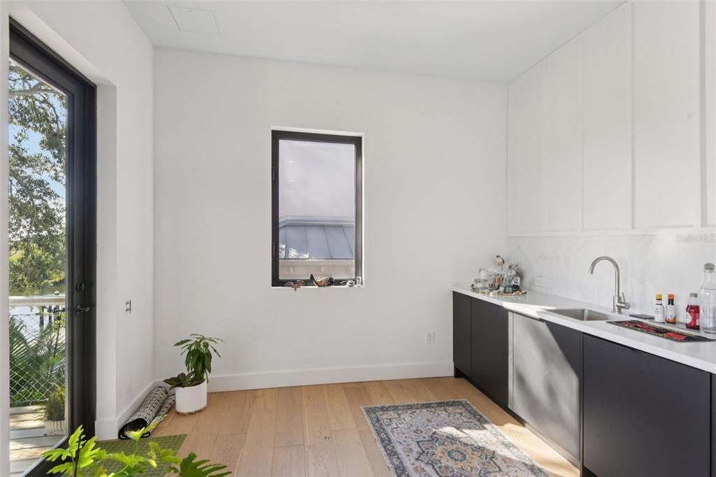 For Sale: $2,900,000 (4 beds, 4 baths, 4087 Square Feet)