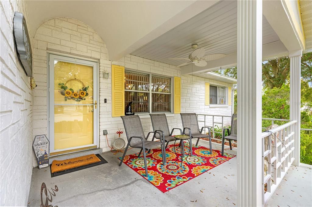 For Sale: $239,500 (2 beds, 2 baths, 1748 Square Feet)