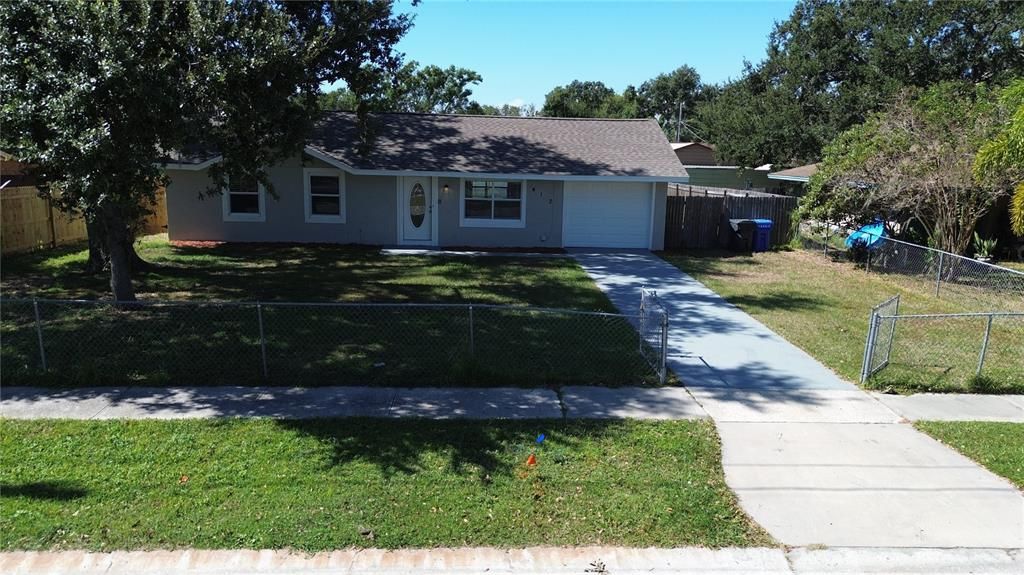 Activo con contrato: $265,000 (3 camas, 1 baños, 1275 Pies cuadrados)