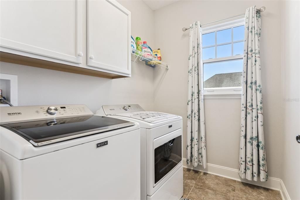 For Sale: $868,990 (3 beds, 2 baths, 2319 Square Feet)