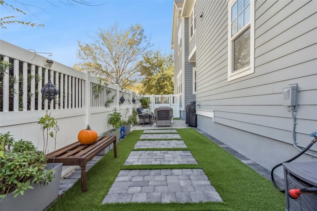 For Sale: $868,990 (3 beds, 2 baths, 2319 Square Feet)