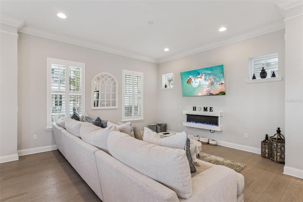 For Sale: $868,990 (3 beds, 2 baths, 2319 Square Feet)