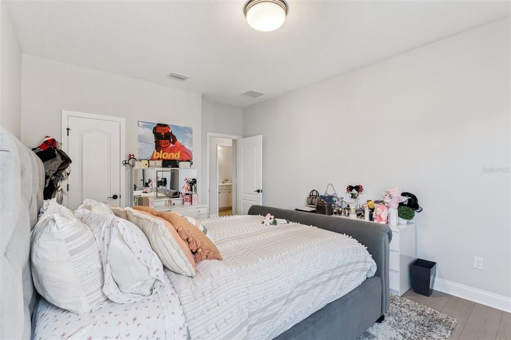 For Sale: $868,990 (3 beds, 2 baths, 2319 Square Feet)