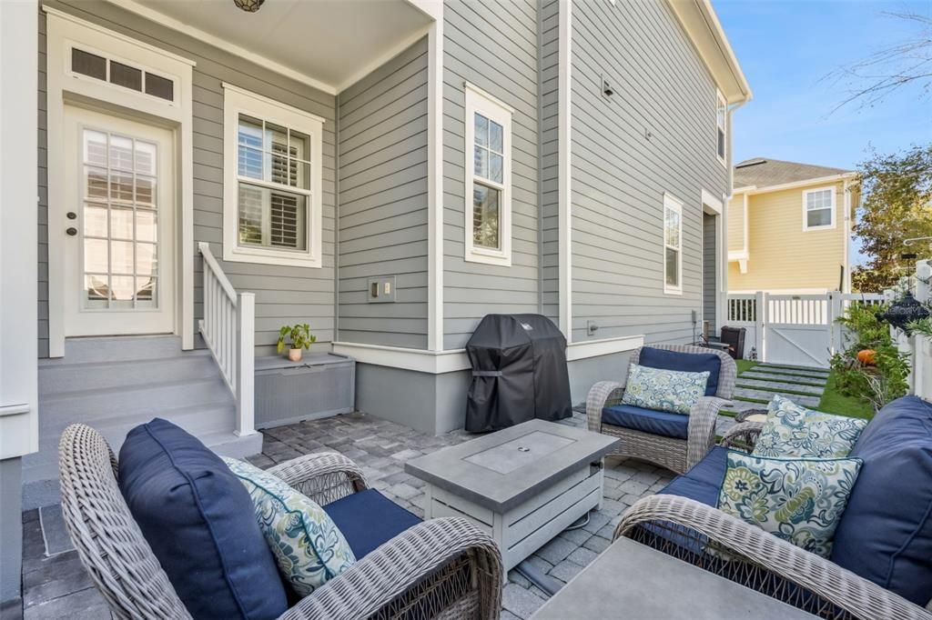 For Sale: $868,990 (3 beds, 2 baths, 2319 Square Feet)