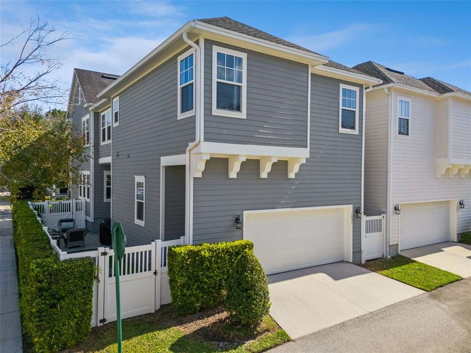 For Sale: $868,990 (3 beds, 2 baths, 2319 Square Feet)