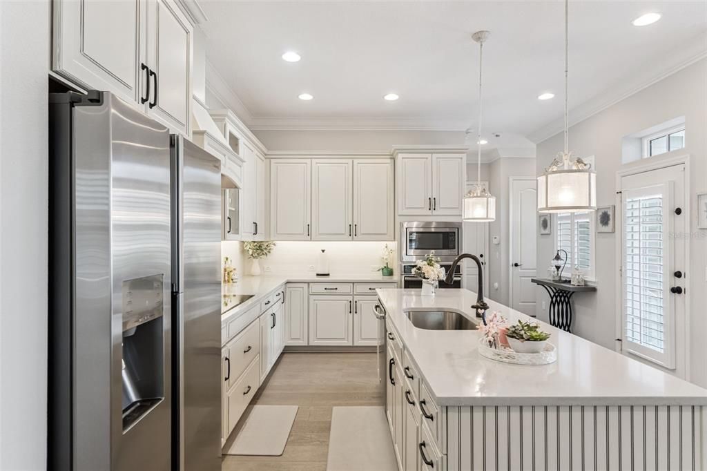 For Sale: $868,990 (3 beds, 2 baths, 2319 Square Feet)