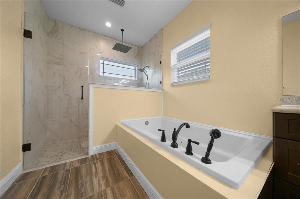 For Sale: $899,900 (4 beds, 4 baths, 3144 Square Feet)