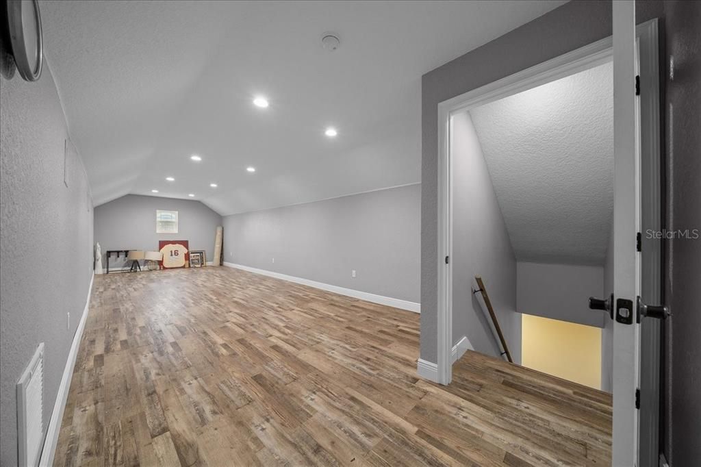 For Sale: $899,900 (4 beds, 4 baths, 3144 Square Feet)