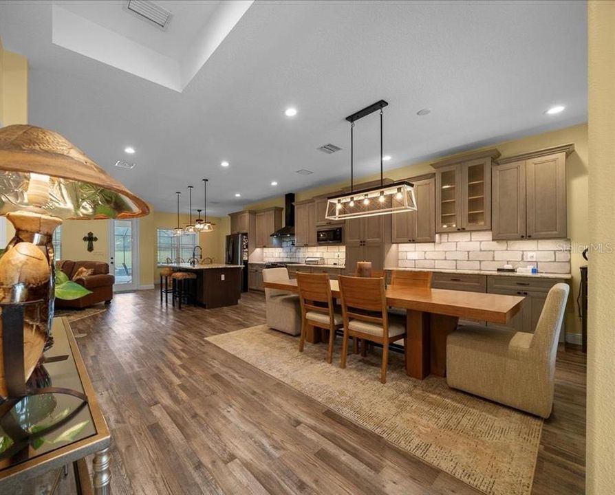 For Sale: $899,900 (4 beds, 4 baths, 3144 Square Feet)