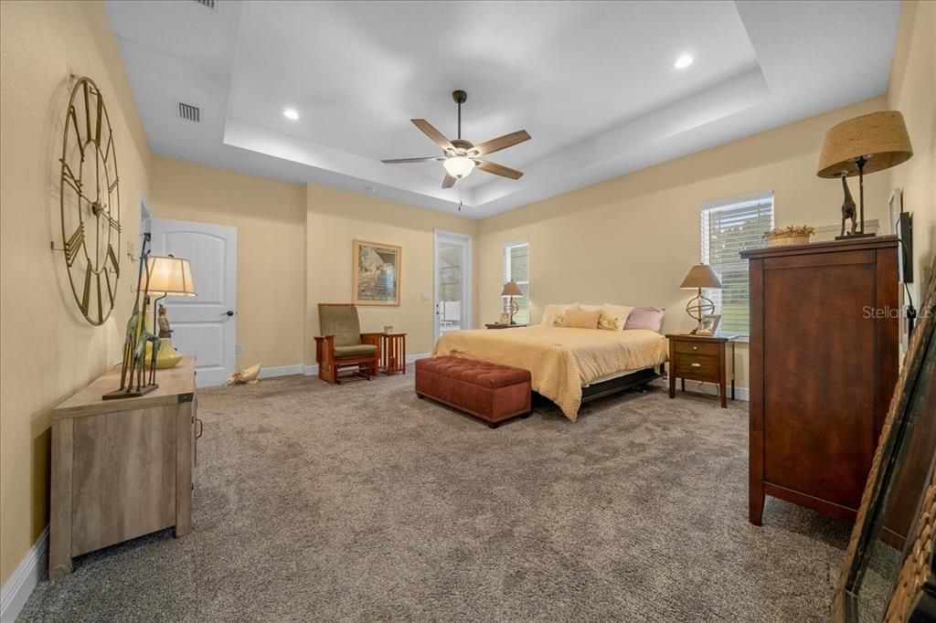 For Sale: $899,900 (4 beds, 4 baths, 3144 Square Feet)