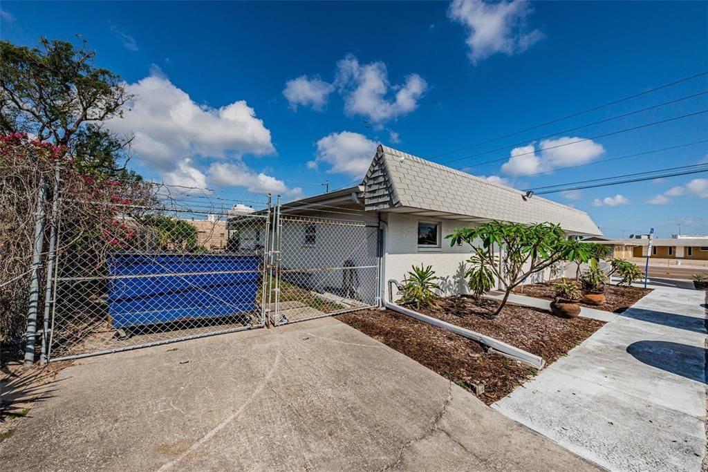 Active With Contract: $449,900 (0 beds, 0 baths, 0 Square Feet)