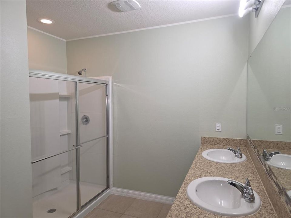 For Sale: $287,000 (3 beds, 2 baths, 1769 Square Feet)