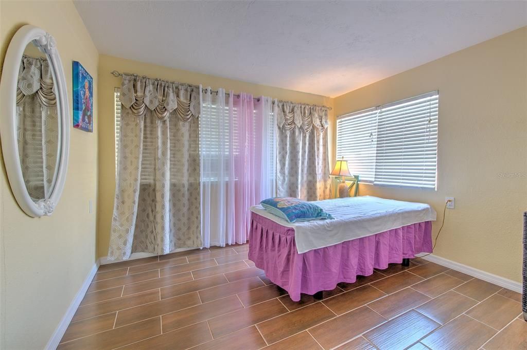 На продажу: $575,000 (4 спален, 3 ванн, 2520 Квадратных фут)