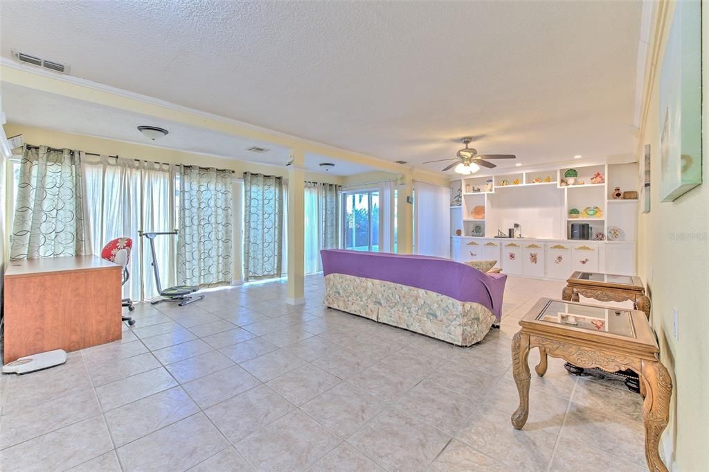 На продажу: $575,000 (4 спален, 3 ванн, 2520 Квадратных фут)