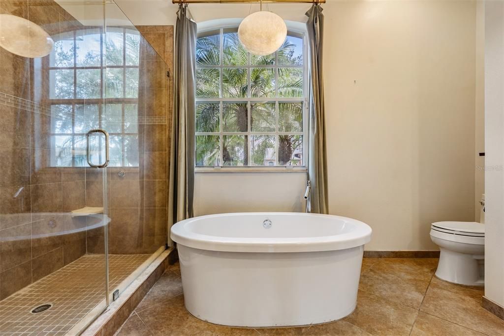 出租: $3,200 (4 贝兹, 2 浴室, 2435 平方英尺)