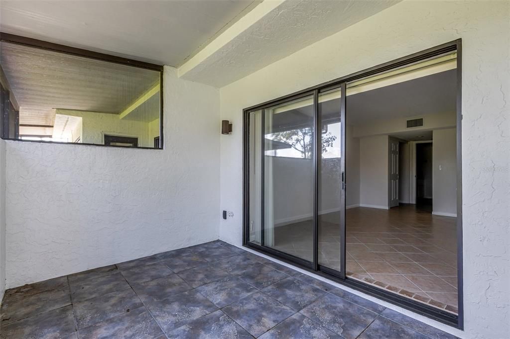 Active With Contract: $319,900 (3 beds, 2 baths, 1631 Square Feet)