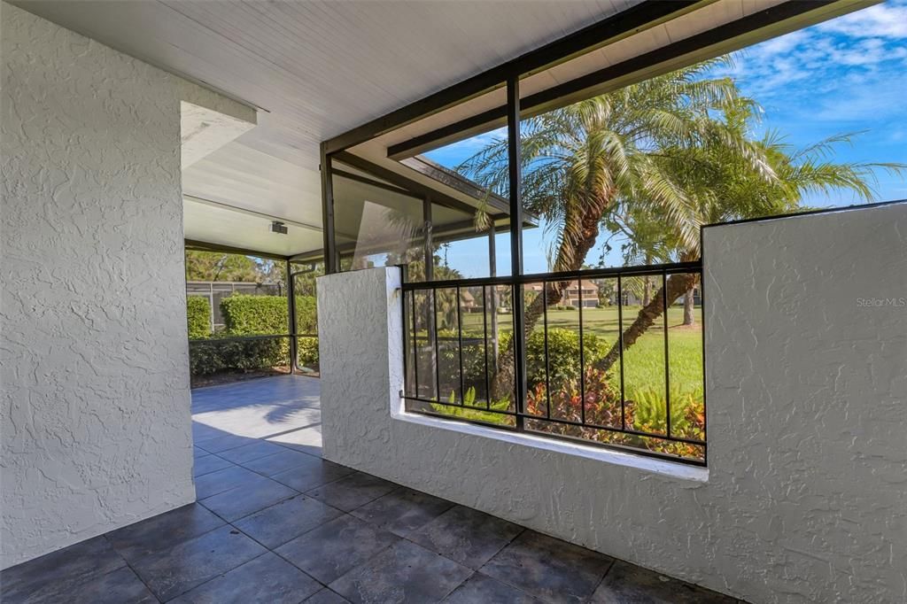 Active With Contract: $319,900 (3 beds, 2 baths, 1631 Square Feet)