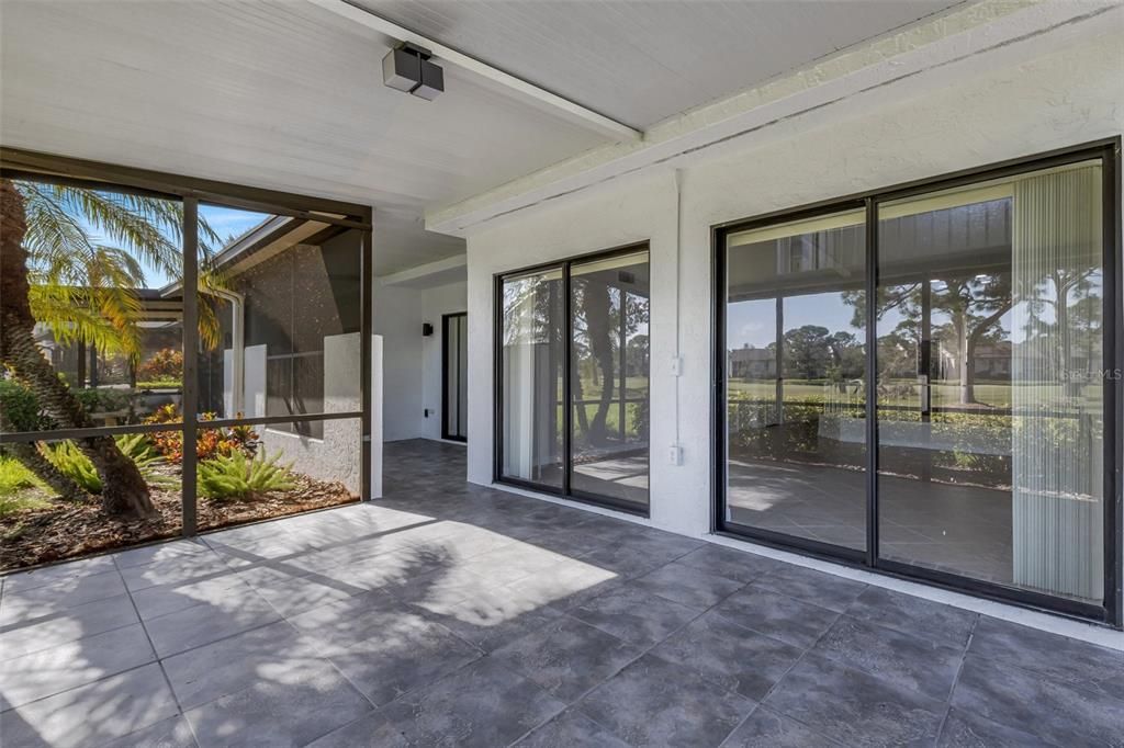 Active With Contract: $319,900 (3 beds, 2 baths, 1631 Square Feet)