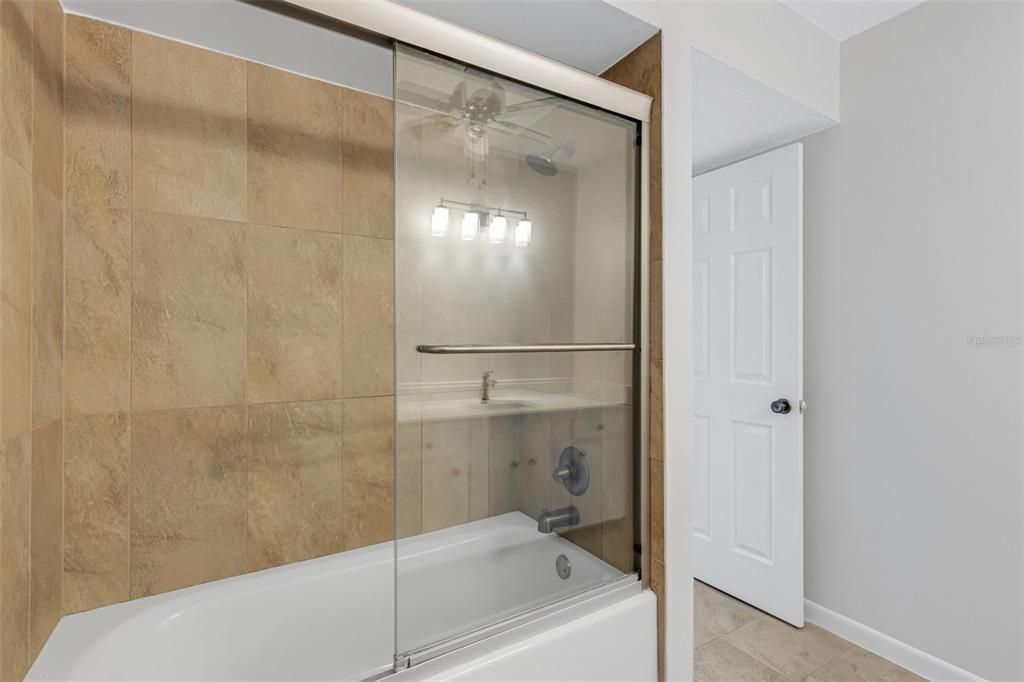 Active With Contract: $319,900 (3 beds, 2 baths, 1631 Square Feet)