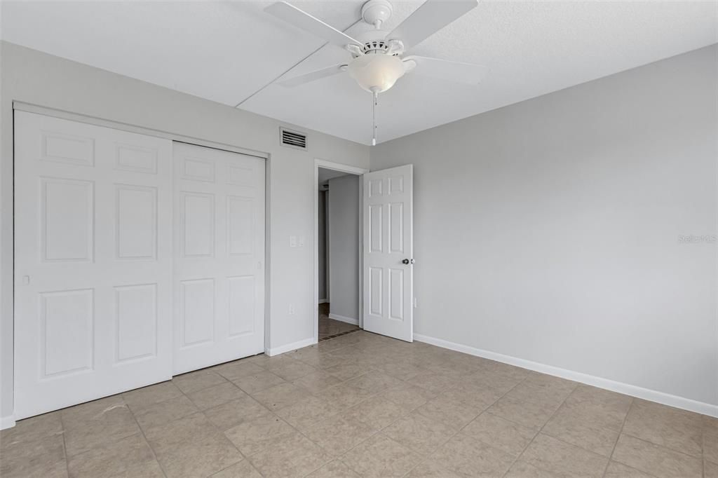 Active With Contract: $319,900 (3 beds, 2 baths, 1631 Square Feet)