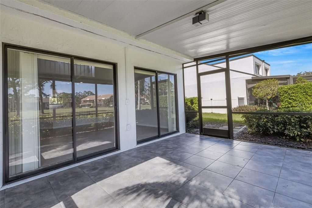 Active With Contract: $319,900 (3 beds, 2 baths, 1631 Square Feet)