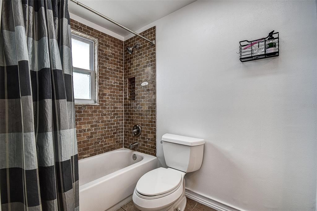 Active With Contract: $429,000 (3 beds, 2 baths, 1326 Square Feet)