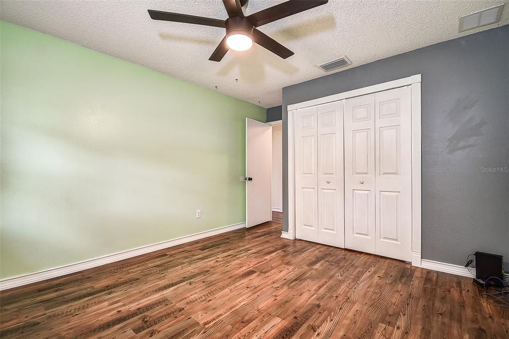 Active With Contract: $429,000 (3 beds, 2 baths, 1326 Square Feet)