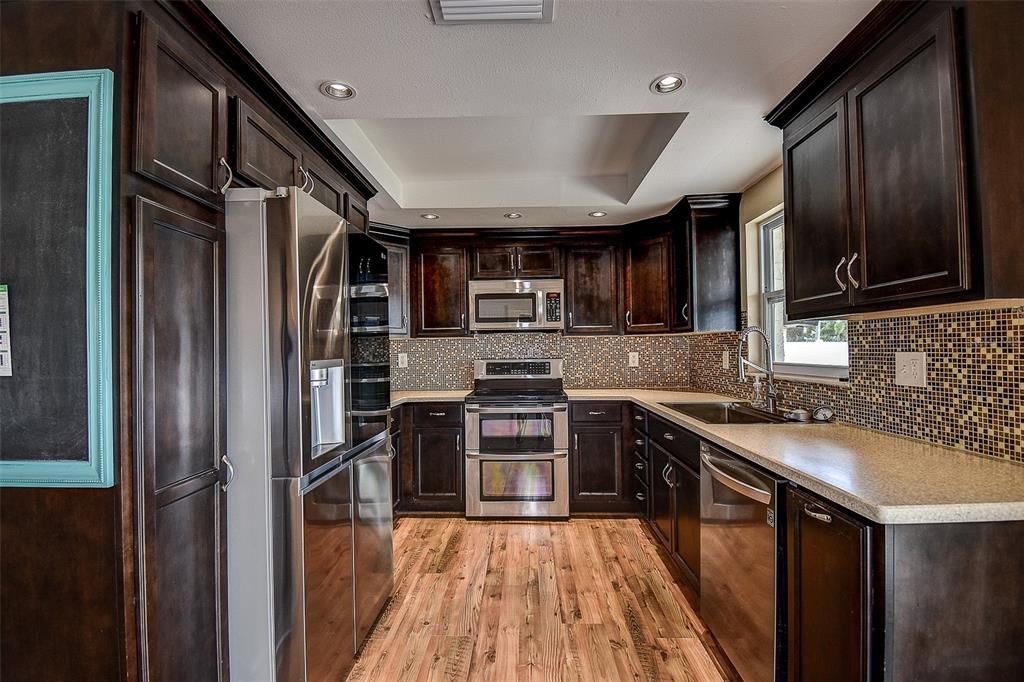 Active With Contract: $429,000 (3 beds, 2 baths, 1326 Square Feet)