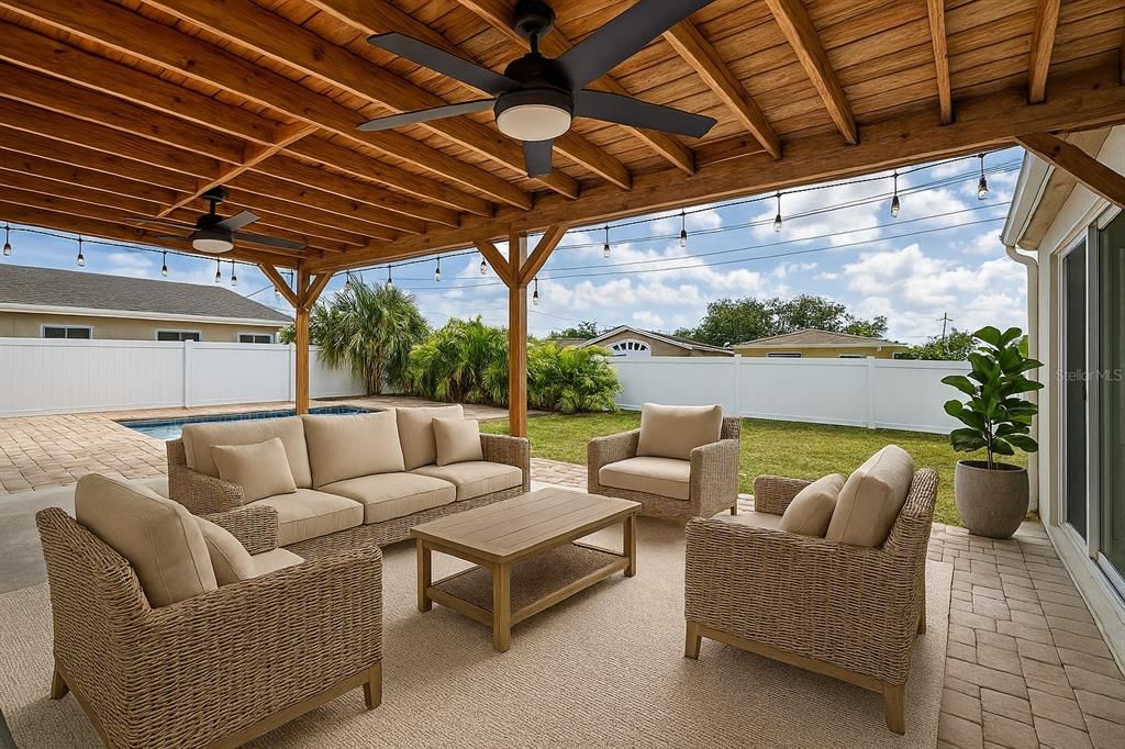 Active With Contract: $429,000 (3 beds, 2 baths, 1326 Square Feet)