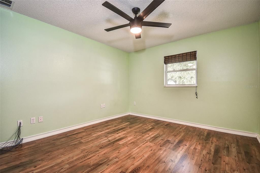 Active With Contract: $429,000 (3 beds, 2 baths, 1326 Square Feet)