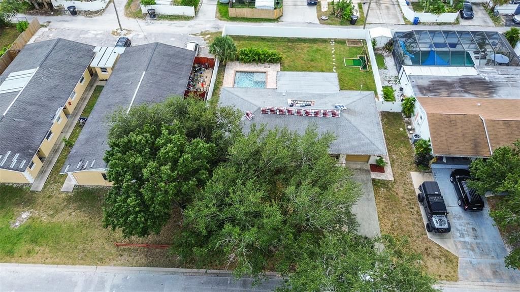 Active With Contract: $429,000 (3 beds, 2 baths, 1326 Square Feet)