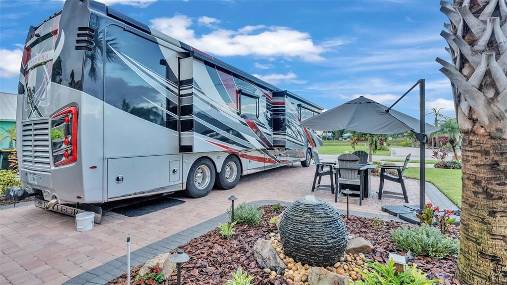 待售: $289,900 (0.10 acres)