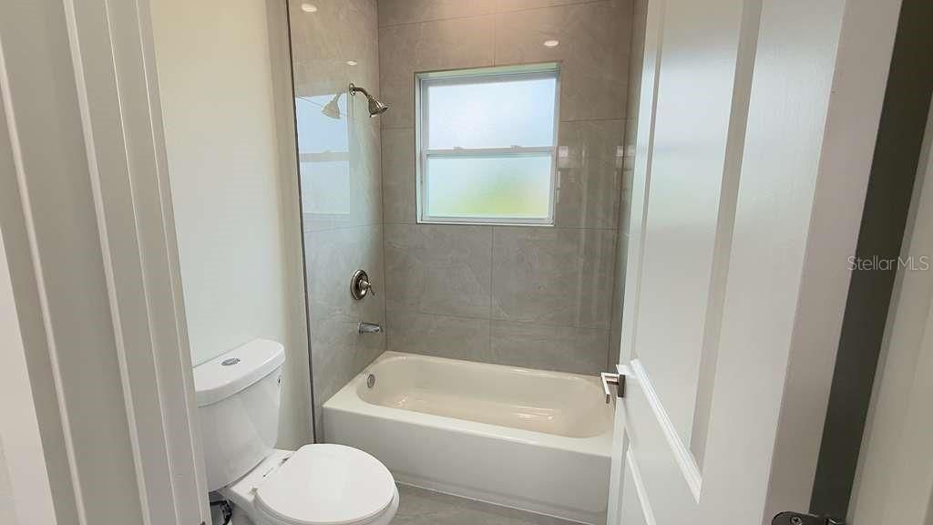 待售: $314,900 (4 贝兹, 3 浴室, 1892 平方英尺)