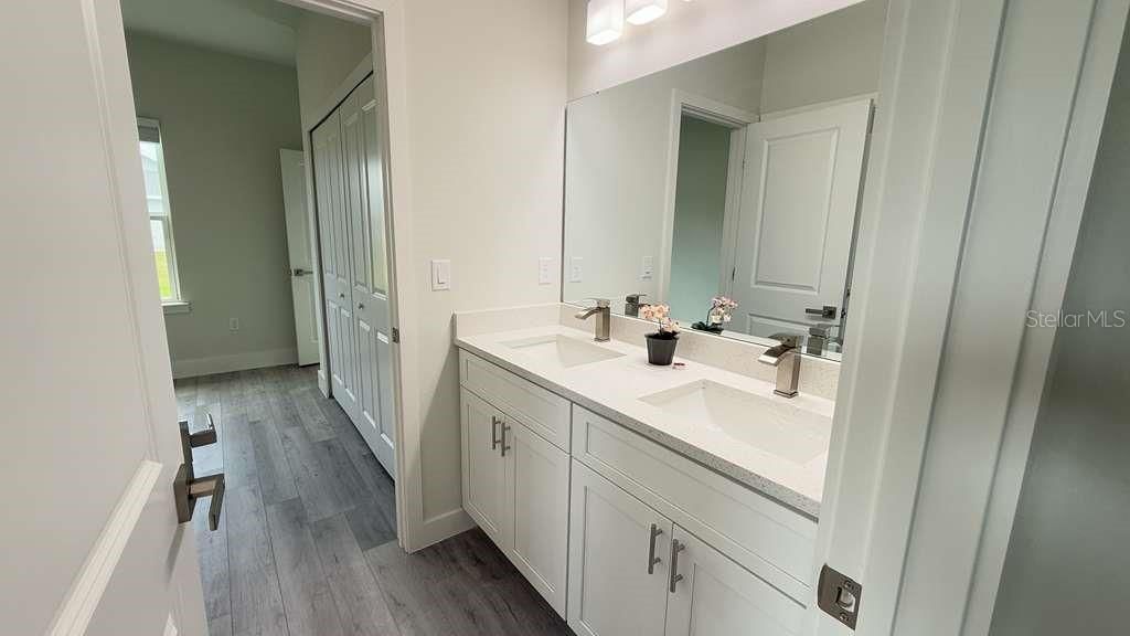 待售: $314,900 (4 贝兹, 3 浴室, 1892 平方英尺)