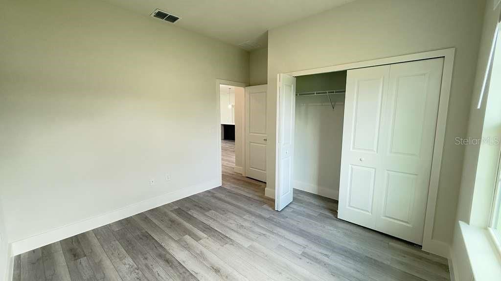 待售: $314,900 (4 贝兹, 3 浴室, 1892 平方英尺)