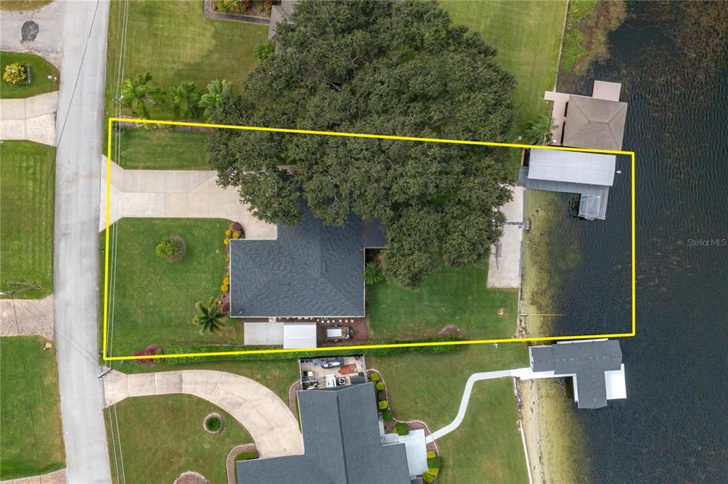 На продажу: $699,900 (3 спален, 2 ванн, 2002 Квадратных фут)