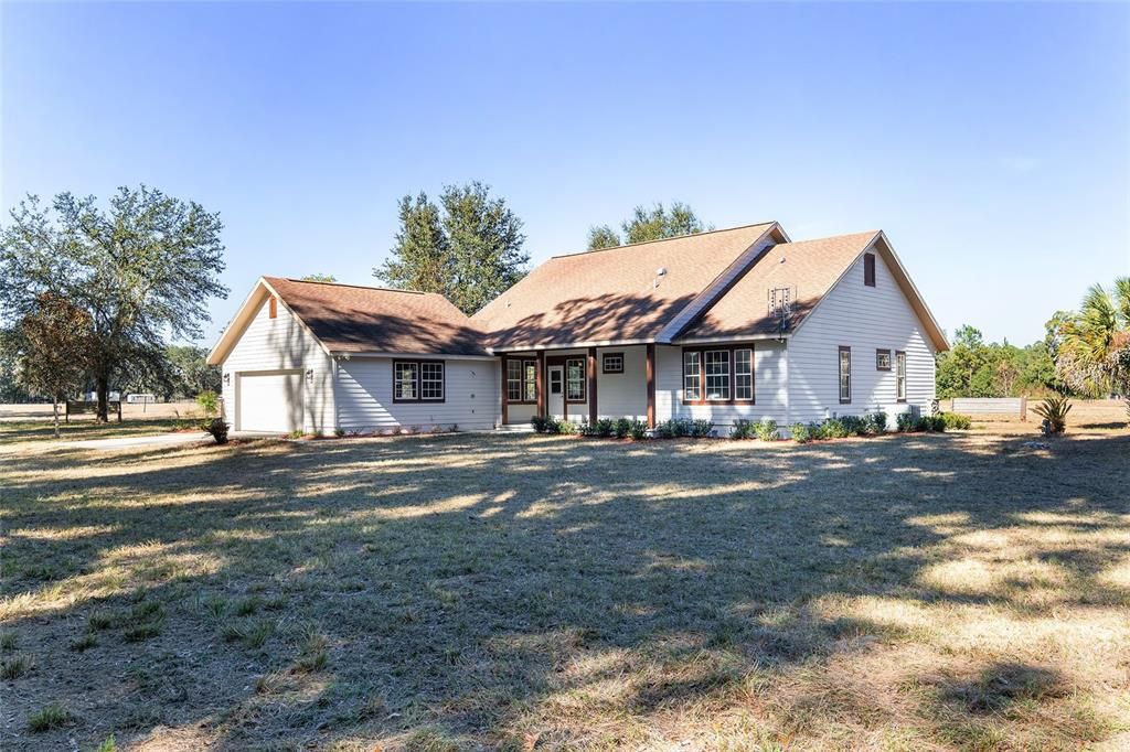 Недавно продано: $399,900 (3 спален, 2 ванн, 1728 Квадратных фут)