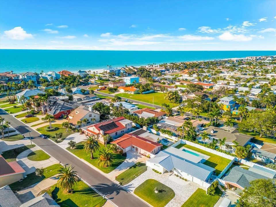 待售: $960,000 (3 贝兹, 2 浴室, 1955 平方英尺)