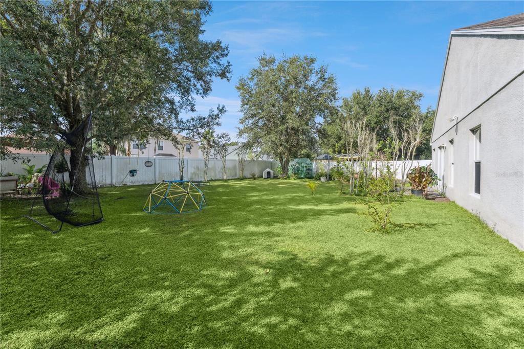 For Sale: $479,000 (4 beds, 2 baths, 1948 Square Feet)