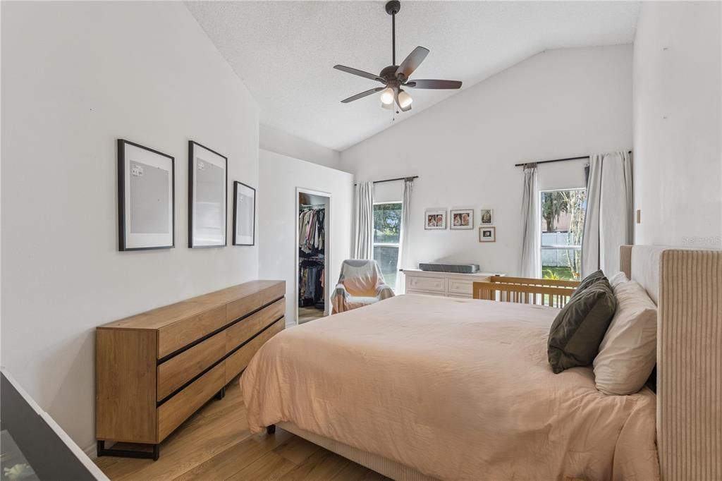 For Sale: $479,000 (4 beds, 2 baths, 1948 Square Feet)